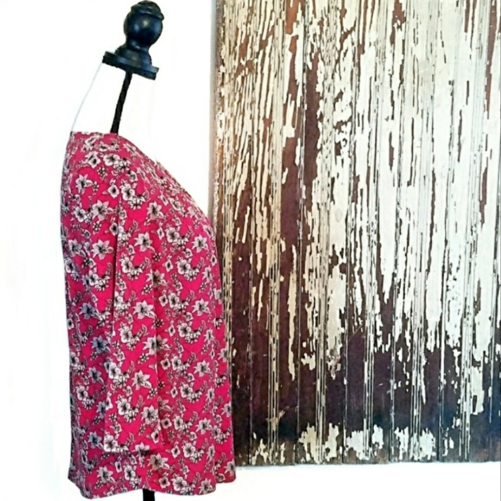 Liz Claiborne Peasant Blouse Red Floral Size MP - Picture 6 of 12